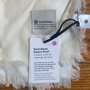 Lululemon square scarf